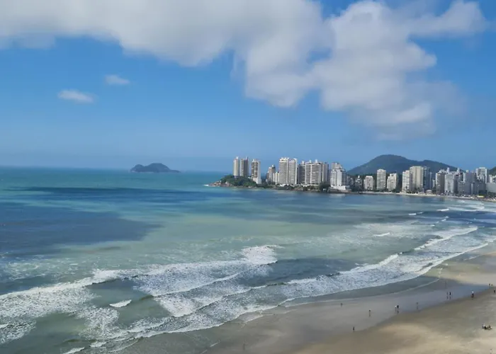 Apartamento Frente-mar no Centro da Praia de Guarujá
